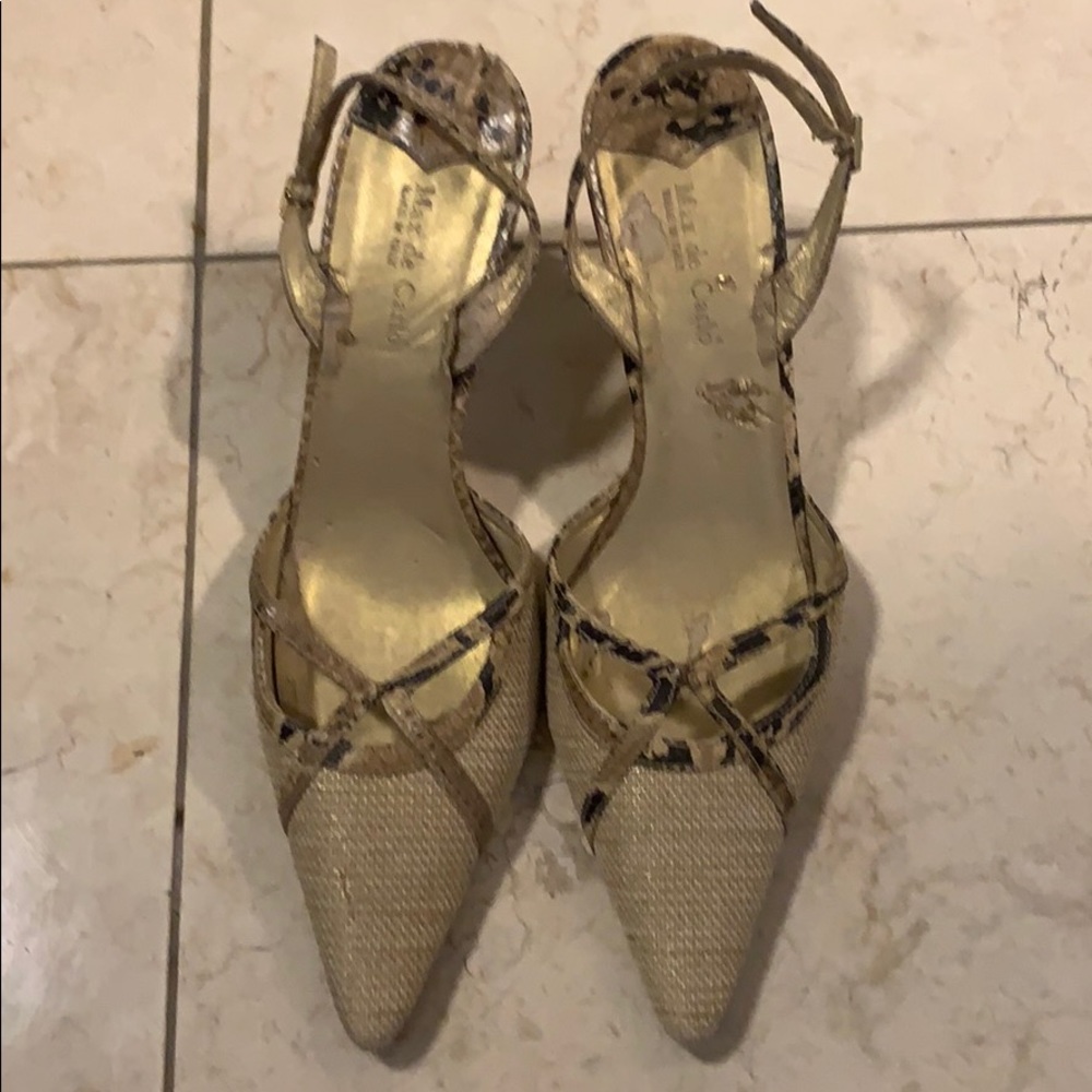 Max de Carlo Italian sandals!  Comfy  and stylish!